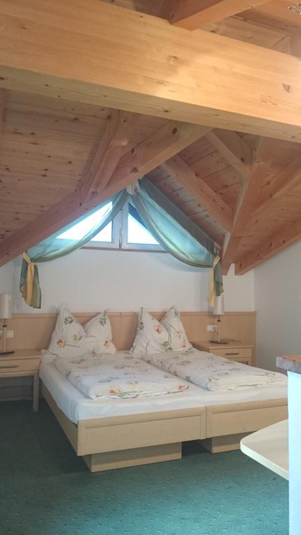 Alpenhotel Tauernstueberl Zell am See Kamer foto