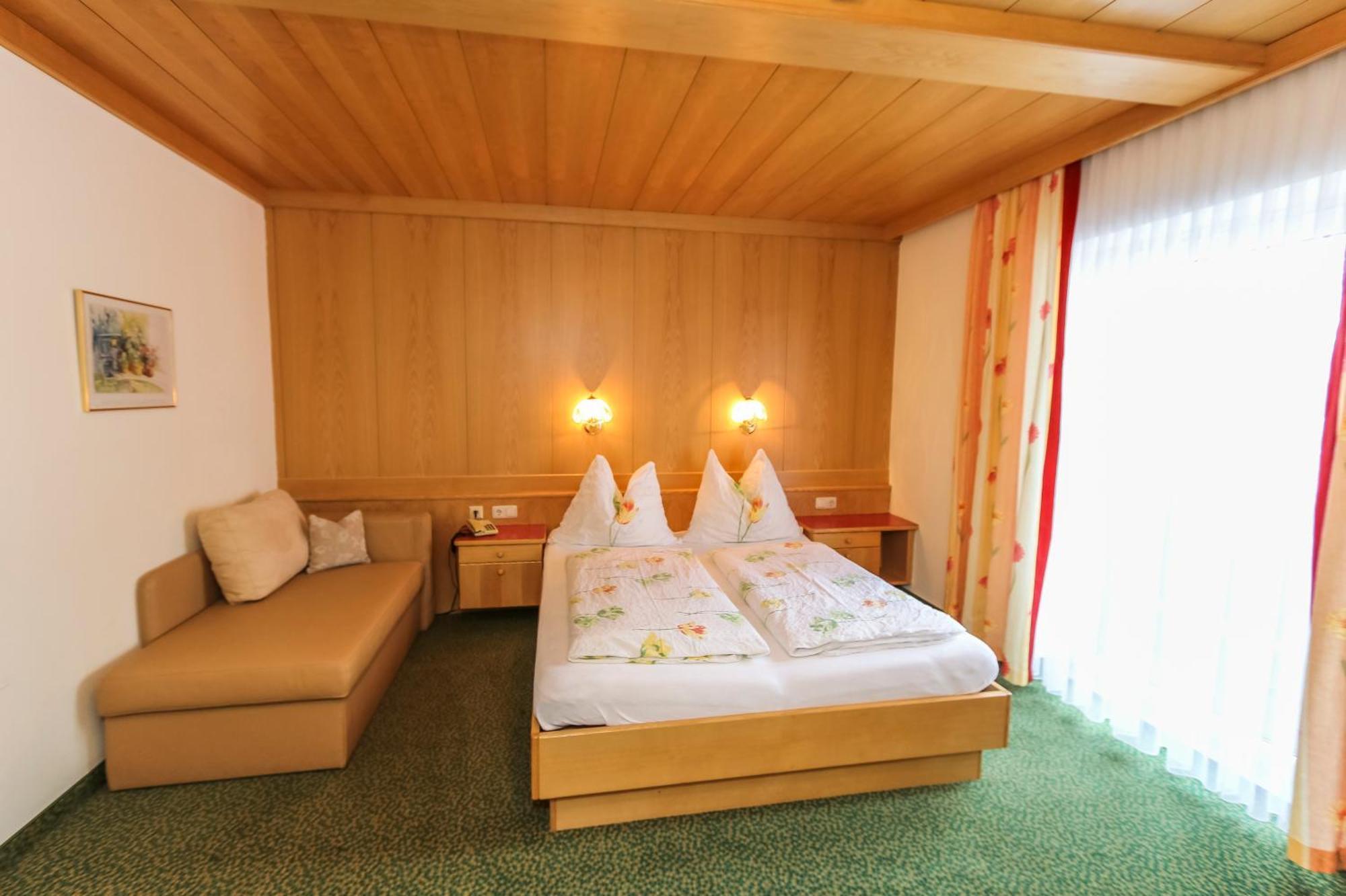 Alpenhotel Tauernstueberl Zell am See Buitenkant foto