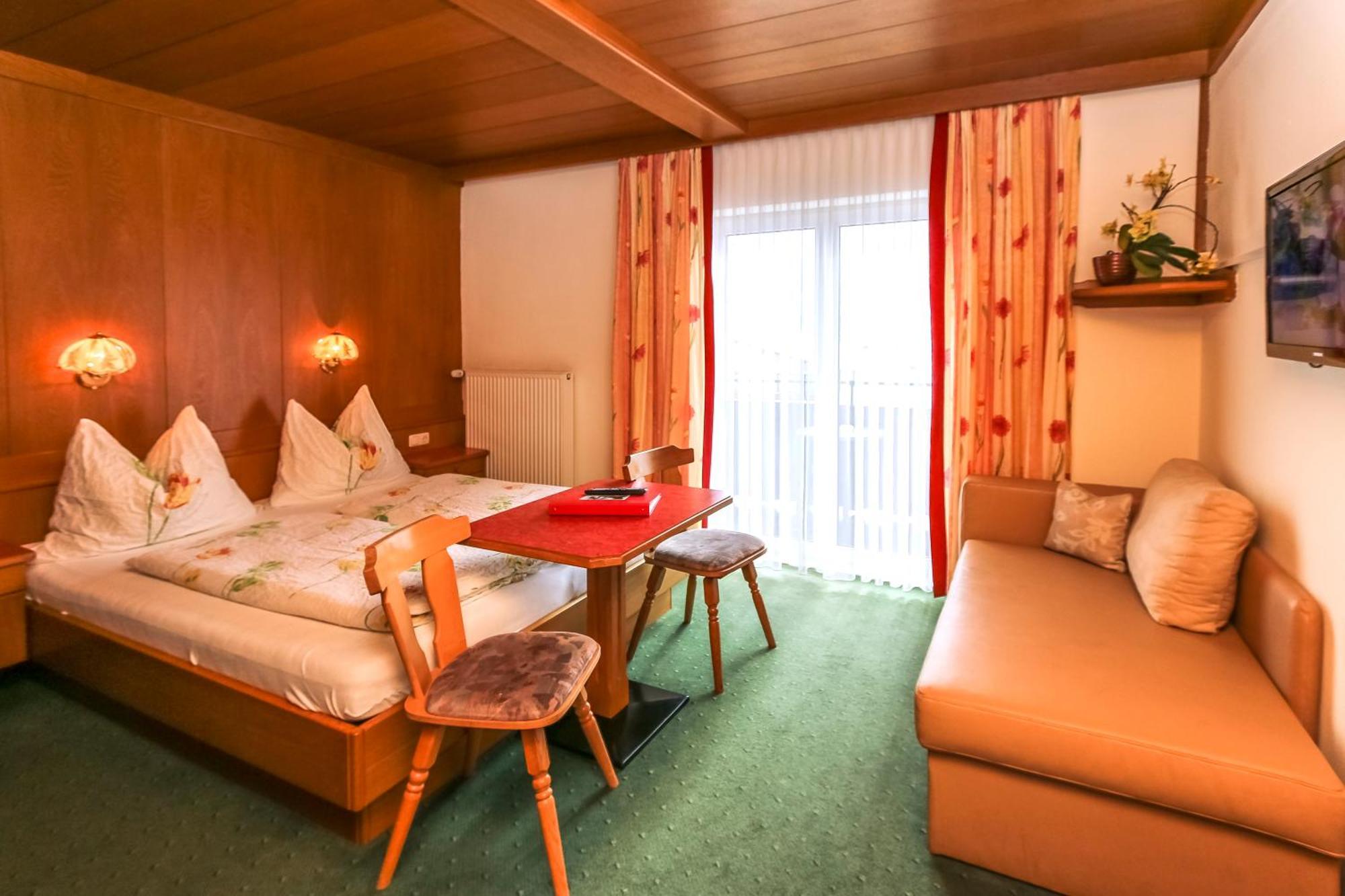 Alpenhotel Tauernstueberl Zell am See Buitenkant foto
