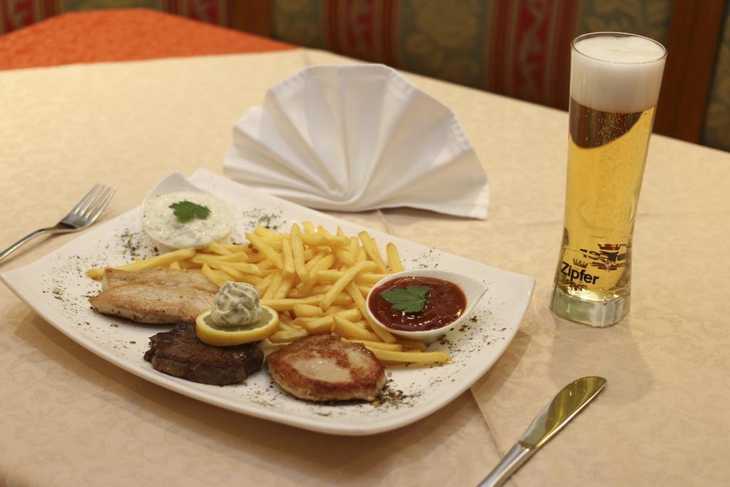 Alpenhotel Tauernstueberl Zell am See Buitenkant foto