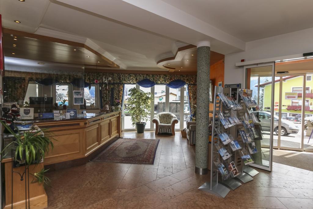 Alpenhotel Tauernstueberl Zell am See Buitenkant foto