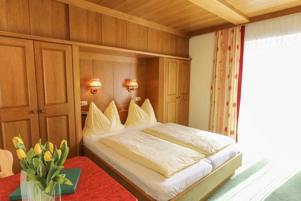 Alpenhotel Tauernstueberl Zell am See Buitenkant foto
