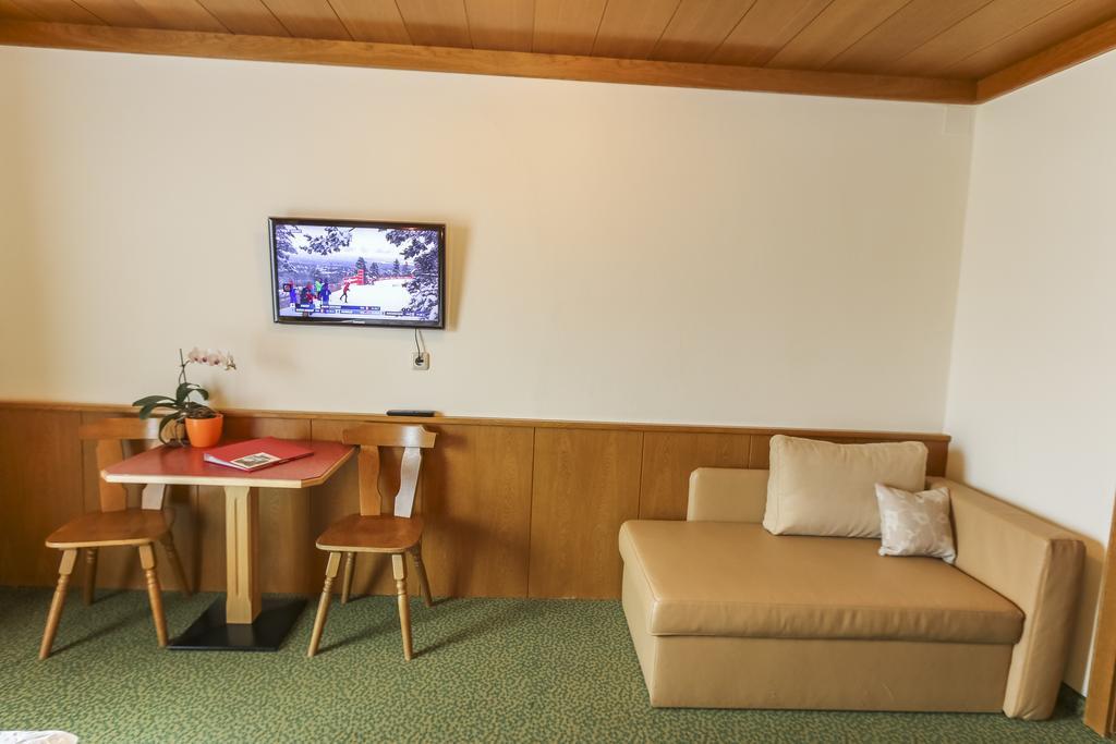 Alpenhotel Tauernstueberl Zell am See Buitenkant foto