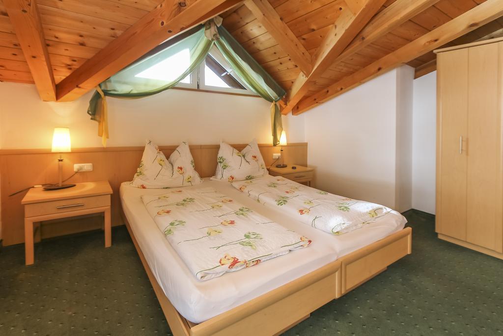 Alpenhotel Tauernstueberl Zell am See Buitenkant foto