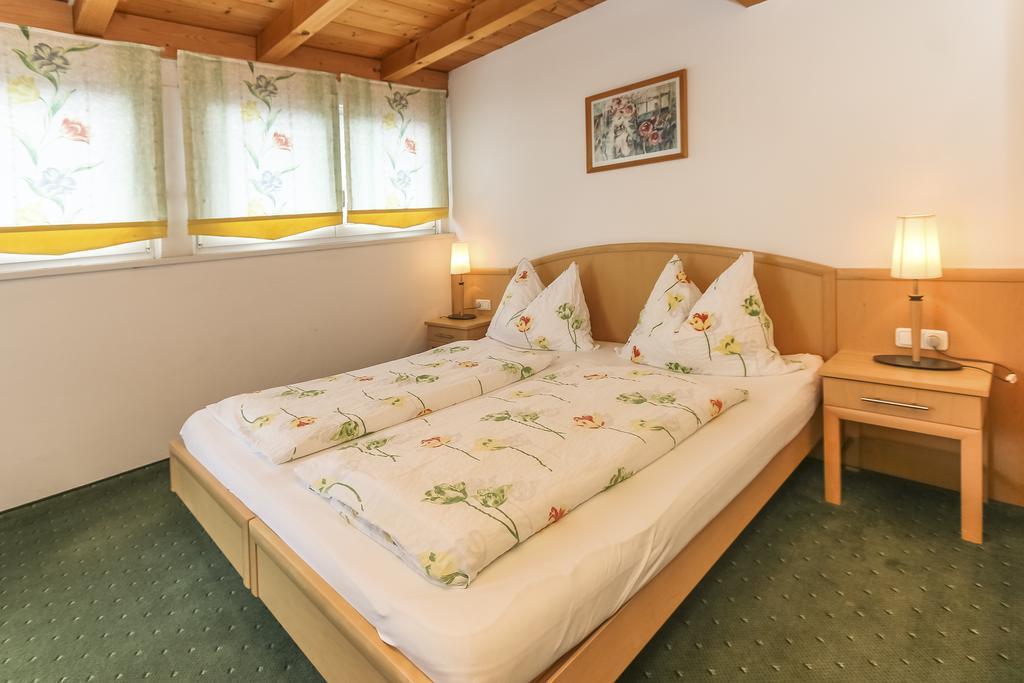 Alpenhotel Tauernstueberl Zell am See Buitenkant foto