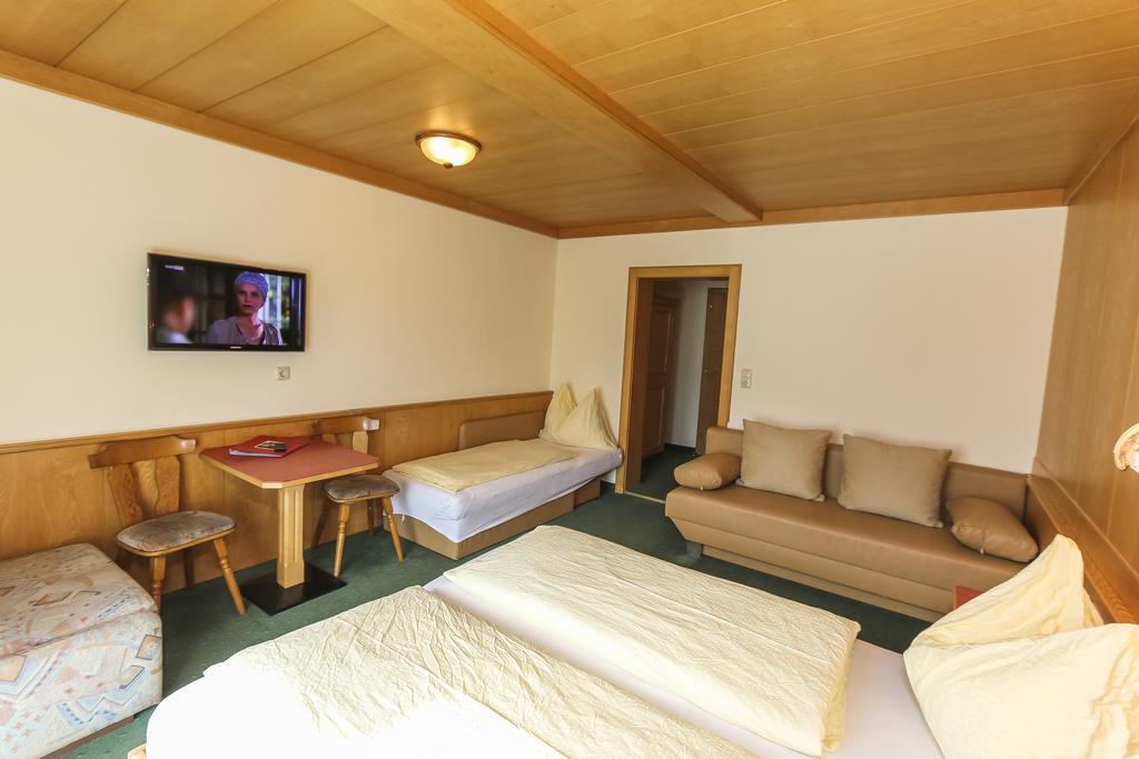 Alpenhotel Tauernstueberl Zell am See Buitenkant foto