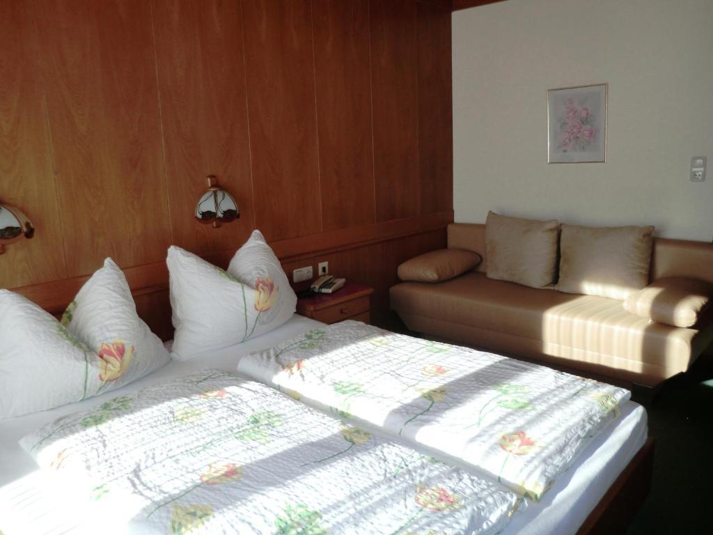Alpenhotel Tauernstueberl Zell am See Kamer foto