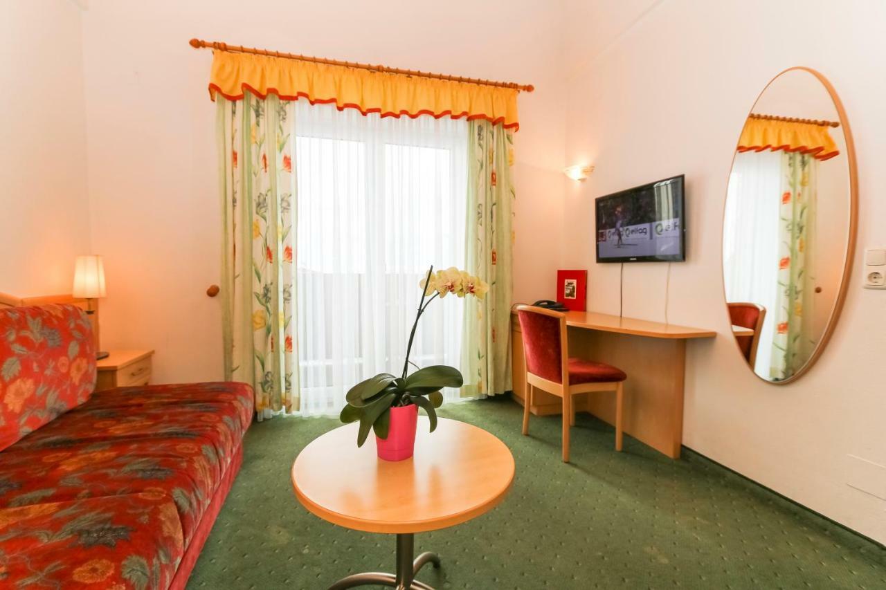 Alpenhotel Tauernstueberl Zell am See Buitenkant foto